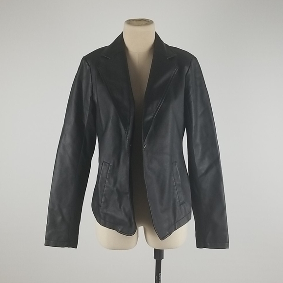 Kenneth Cole Reaction Jackets & Blazers - Kenneth Cole Reaction Black Leather Jacket small